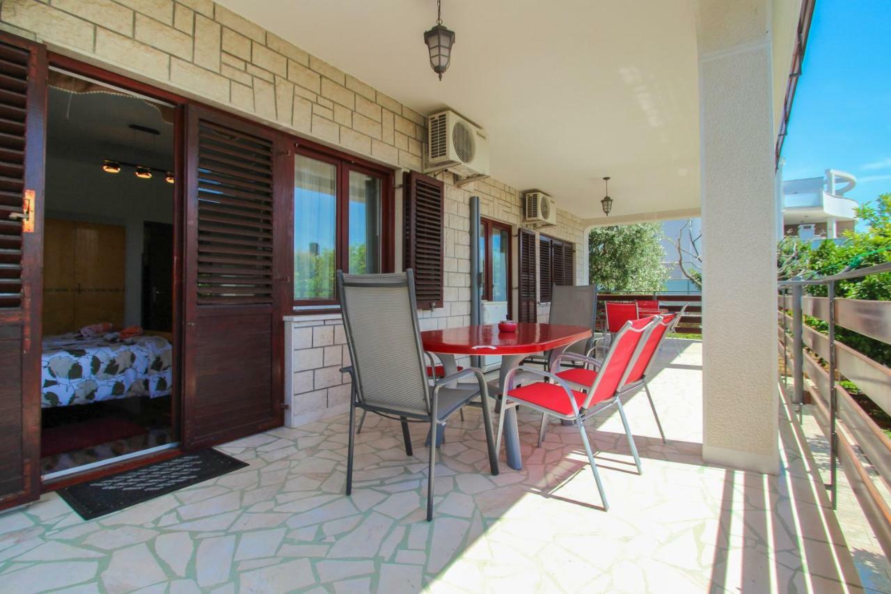 Zelena Oaza Apartment Novigrad Istria Esterno foto